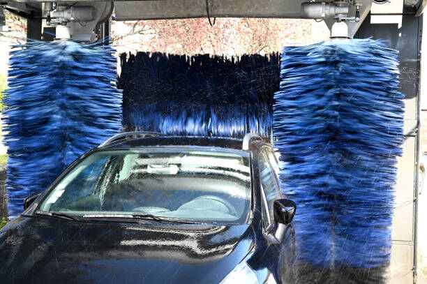 Automatic car wash in the winter